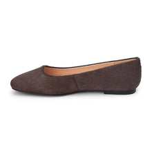 Load image into Gallery viewer, Philly Cowhide Flats
