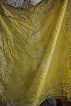 Load image into Gallery viewer, Mp Floral Tassel Scarf in Cloverfield
