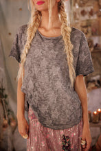 Load image into Gallery viewer, Little Star Appliqué T in Meteorite
