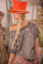 Load image into Gallery viewer, Little Star Appliqué T in Meteorite
