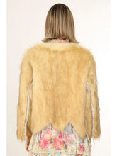 Load image into Gallery viewer, Dame Faux Fur Jacket
