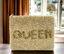 Load image into Gallery viewer, Queen Change Purse
