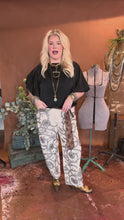 Load and play video in Gallery viewer, Vineyard Barrel Jeans
