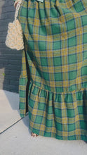 Load and play video in Gallery viewer, Tidings Maxi Skirt in Green
