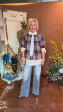 Load and play video in Gallery viewer, Tracy Smocked Top
