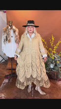 Load and play video in Gallery viewer, Dashwood Kimono
