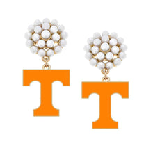 Load image into Gallery viewer, Power T Pearl Cluster Earrings
