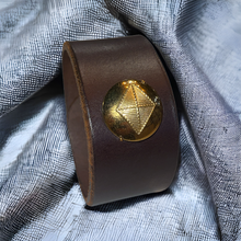 Load image into Gallery viewer, 1940&#39;s Military Insignia Award Leather Cuff
